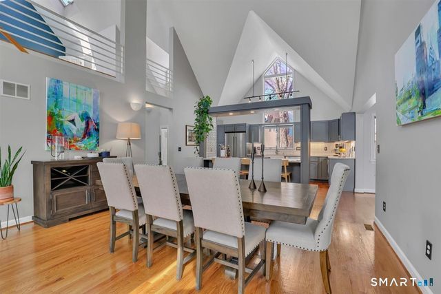 41 Timberwood Road 41, West Hartford, CT 06117