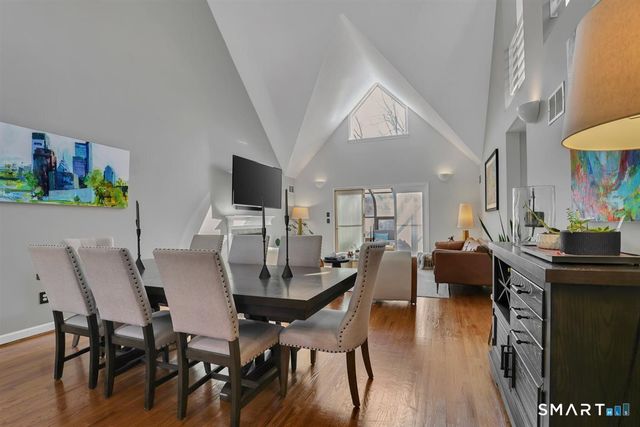 41 Timberwood Road 41, West Hartford, CT 06117