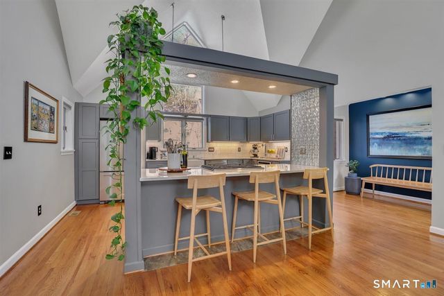 41 Timberwood Road 41, West Hartford, CT 06117