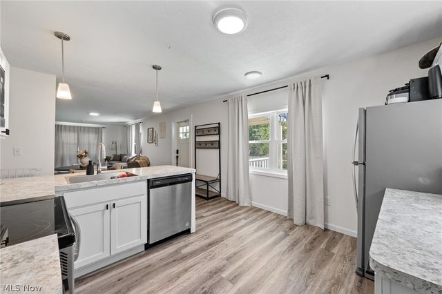 2160 Plymouth Drive, Uniontown, OH 44685