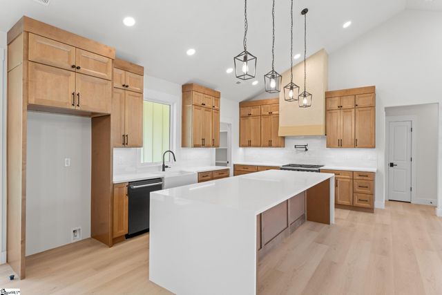 126 Brady Drive, Anderson, SC 29626