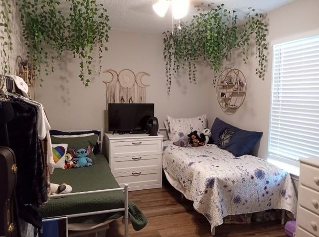 613 N Cherry Street, Aubrey, TX 76227