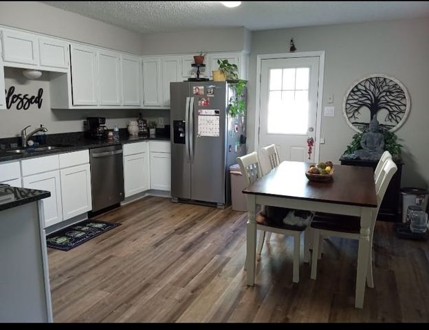 613 N Cherry Street, Aubrey, TX 76227