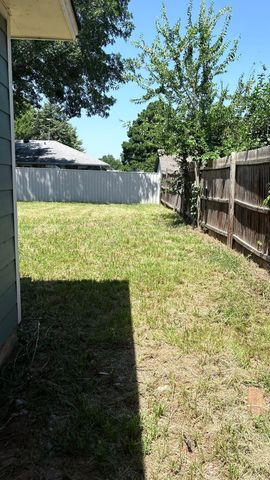 613 N Cherry Street, Aubrey, TX 76227