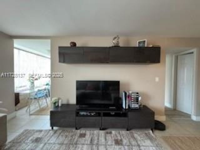 250 180th Drive 455, Sunny Isles Beach, FL 33160