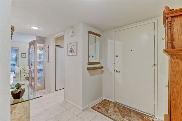 5506 Paseo Del Lago A, Laguna Woods, CA 92637