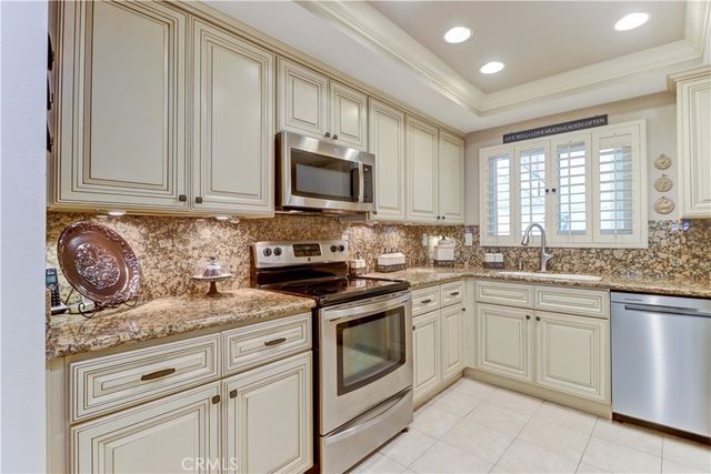 5506 Paseo Del Lago A, Laguna Woods, CA 92637