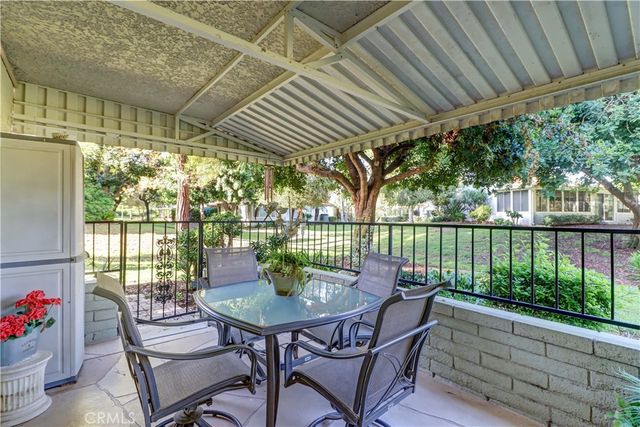 5506 Paseo Del Lago A, Laguna Woods, CA 92637