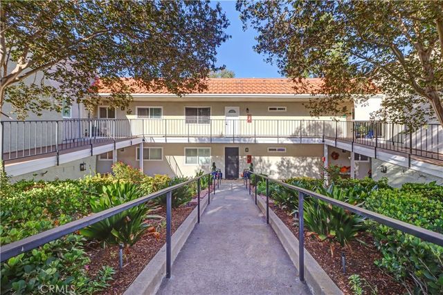 5506 Paseo Del Lago A, Laguna Woods, CA 92637