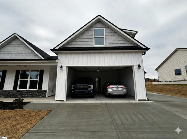 112 Walters Way, Pickens, SC 29671