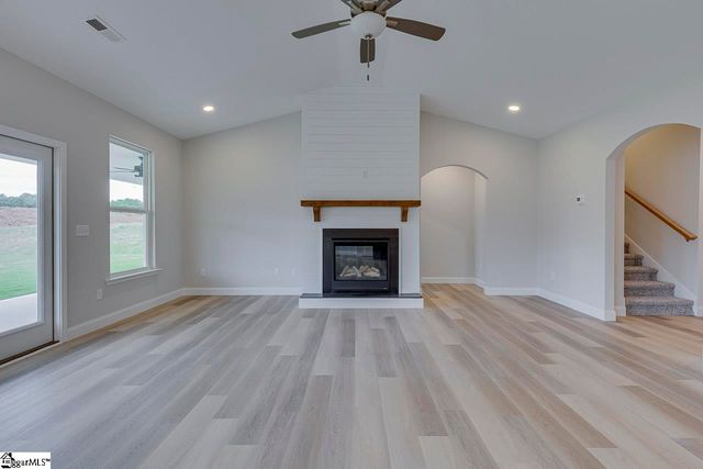 112 Walters Way, Pickens, SC 29671