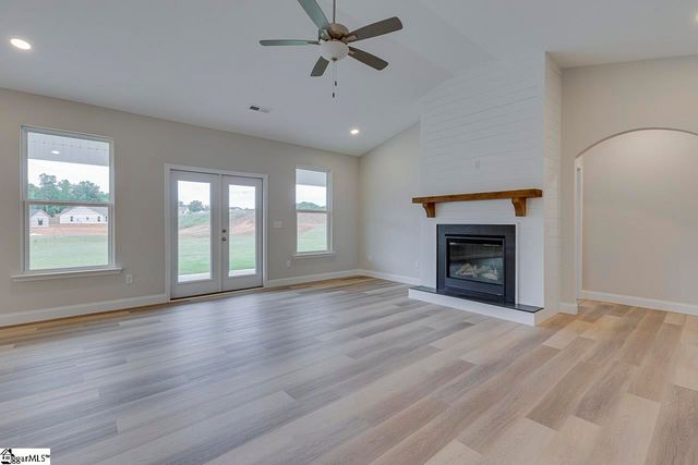 112 Walters Way, Pickens, SC 29671