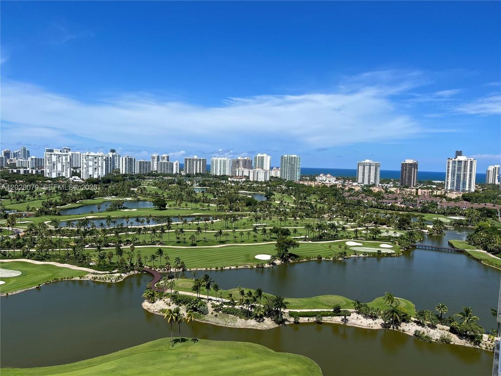 19501 W Country Club Dr 2313, Aventura, FL 33180