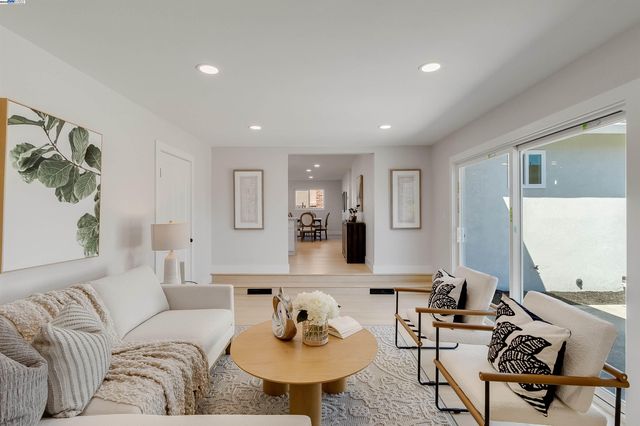 736 Adams Ave, Livermore, CA 94550