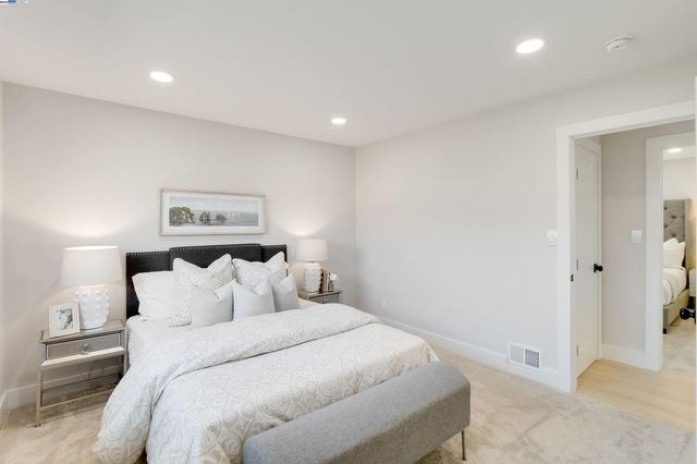 736 Adams Ave, Livermore, CA 94550