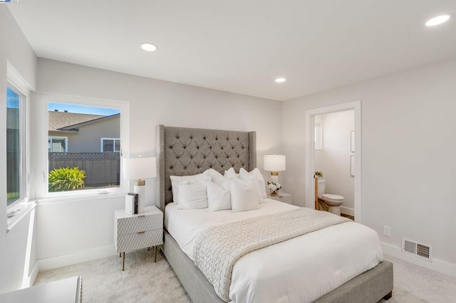 736 Adams Ave, Livermore, CA 94550