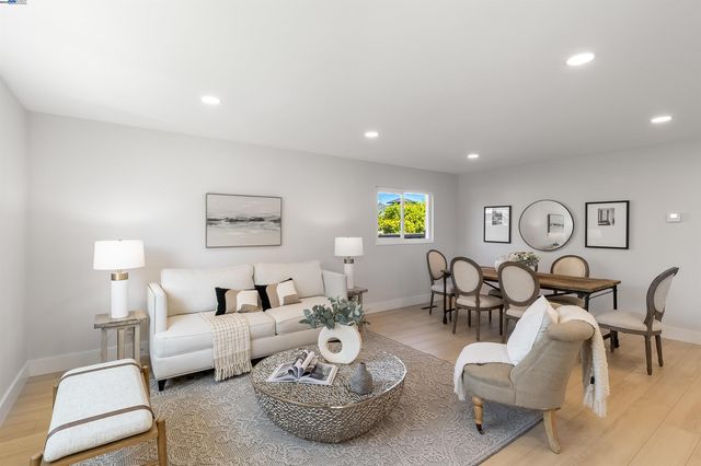 736 Adams Ave, Livermore, CA 94550