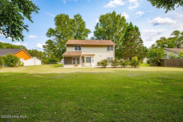 4902 Woodbrook Drive, New Bern, NC 28562