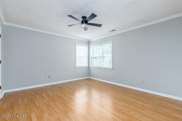 4902 Woodbrook Drive, New Bern, NC 28562