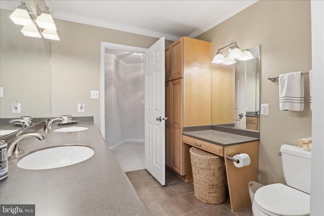 9833 SQUAW VALLEY DR, Vienna, VA 22182