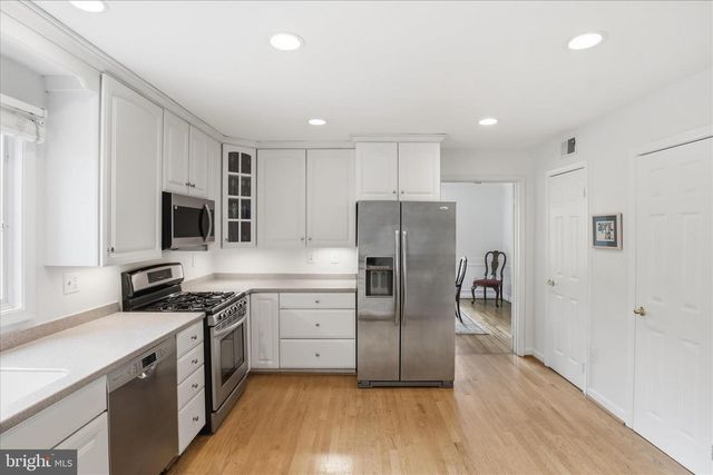 9833 SQUAW VALLEY DR, Vienna, VA 22182