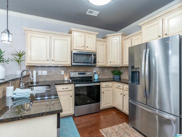 468 CHAPEL HILL COVE, Fultondale, AL 35068