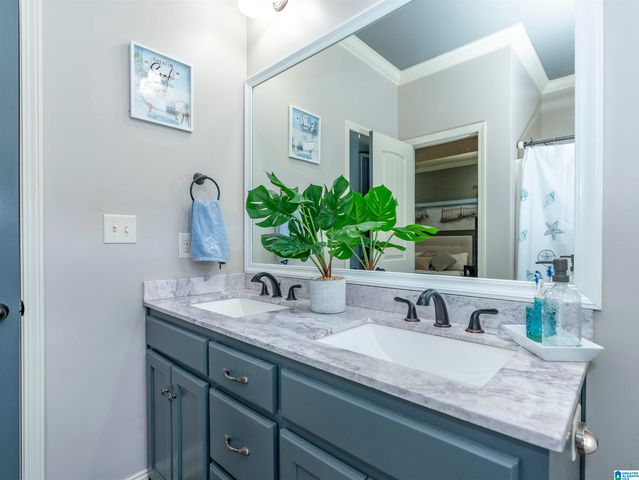 468 CHAPEL HILL COVE, Fultondale, AL 35068