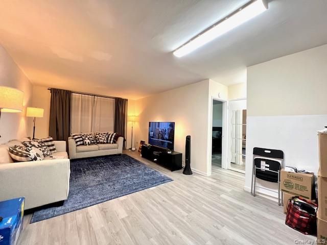 222-89 Braddock Avenue 4B, Bellerose, NY 11428