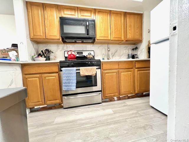 222-89 Braddock Avenue 4B, Bellerose, NY 11428