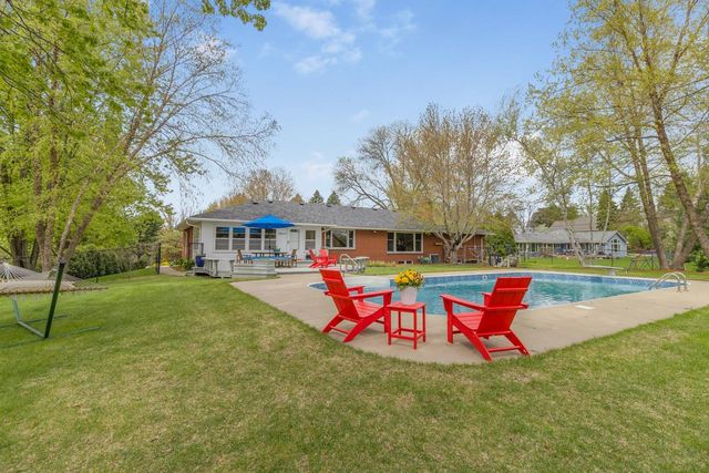 1940 Wachtler Avenue, Mendota Heights, MN 55118