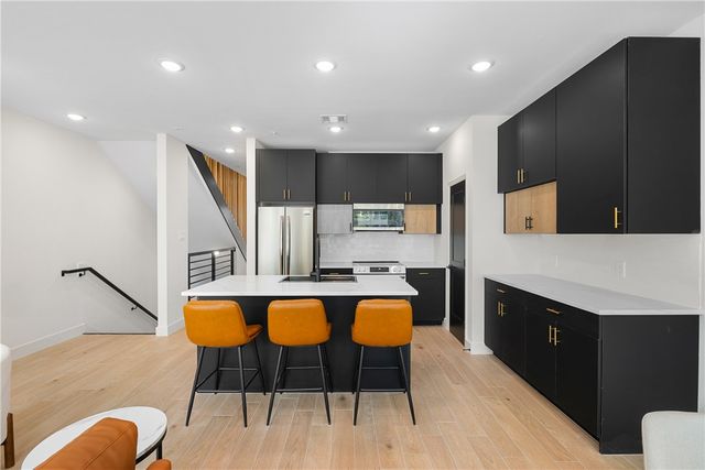 2539 East Villa Maria Road 11D, Bryan, TX 77802