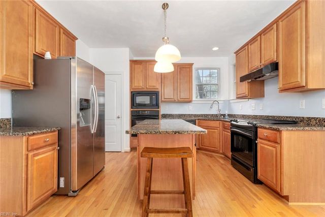 1456 Shoveller AVE, Virginia Beach, VA 23454