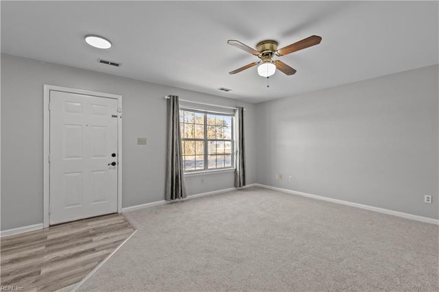 213 Ireland ST, Hampton, VA 23663