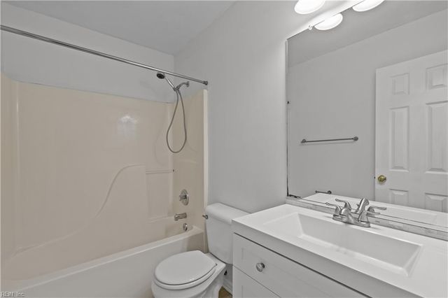 213 Ireland ST, Hampton, VA 23663