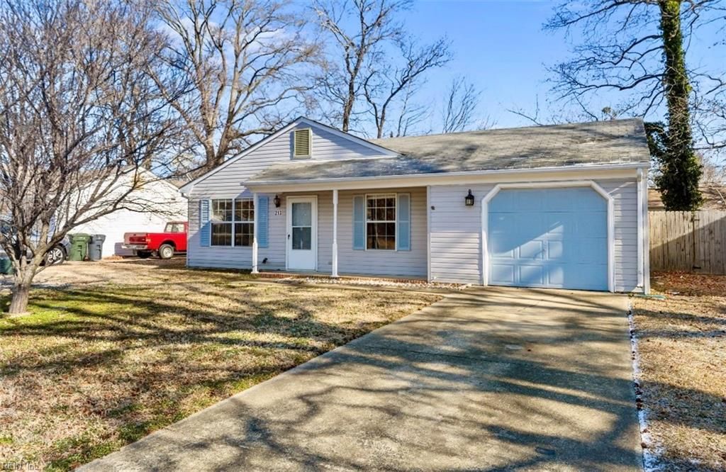 213 Ireland ST, Hampton, VA 23663