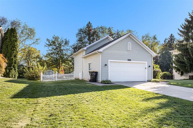 7115 Glen Creek Drive, Caledonia, MI 49316