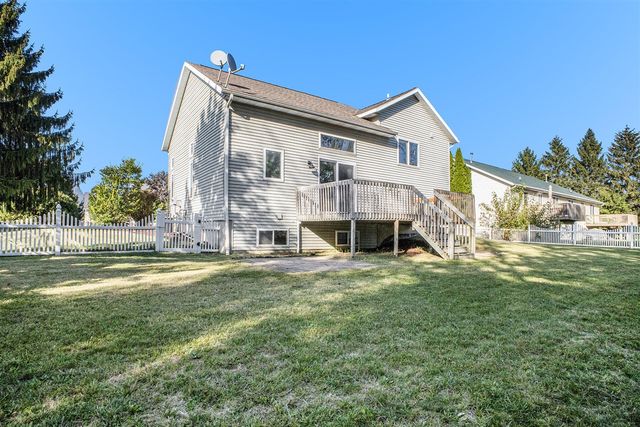 7115 Glen Creek Drive, Caledonia, MI 49316