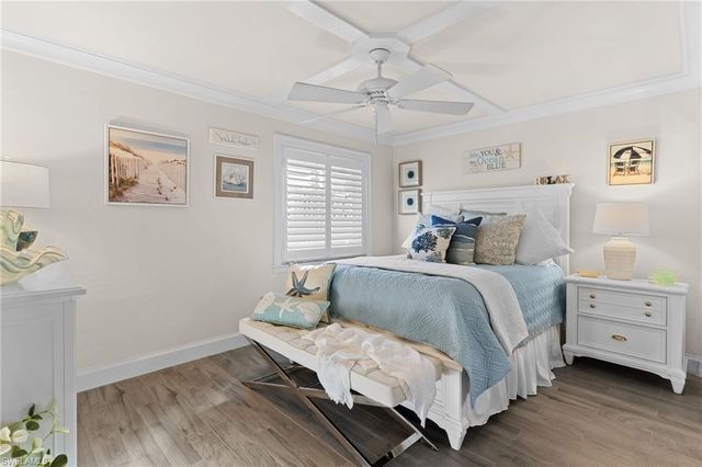 980 7th AVE S 102, Naples, FL 34102