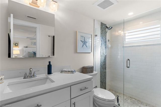 980 7th AVE S 102, Naples, FL 34102