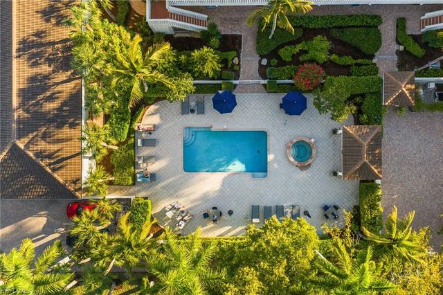 980 7th AVE S 102, Naples, FL 34102