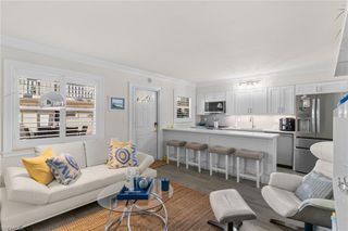 980 7th AVE S 102, Naples, FL 34102