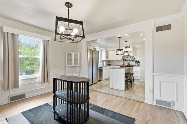 116 Hawthorne Dr, Wilkins Twp, PA 15235
