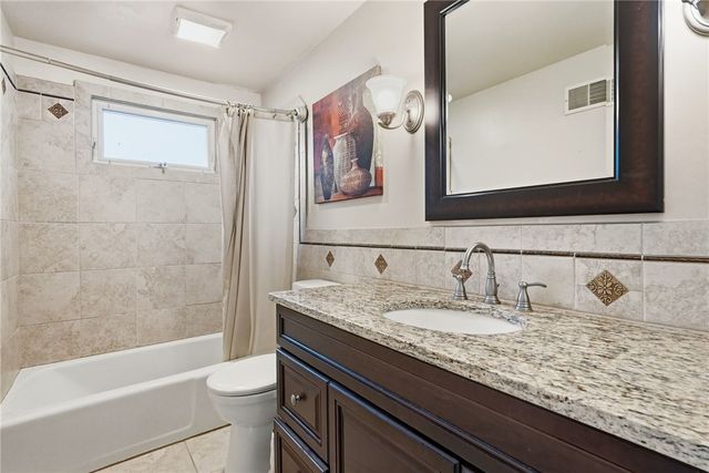 116 Hawthorne Dr, Wilkins Twp, PA 15235