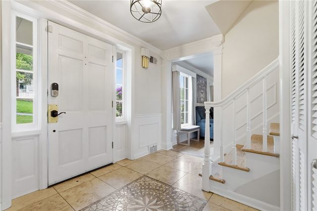 116 Hawthorne Dr, Wilkins Twp, PA 15235