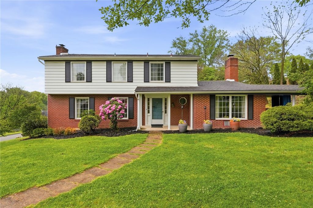 116 Hawthorne Dr, Wilkins Twp, PA 15235