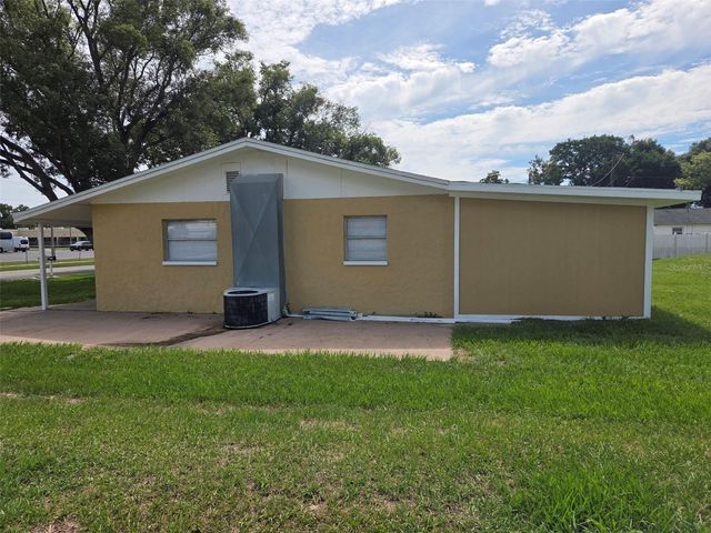 38300 HENRY DRIVE, Zephyrhills, FL 33542