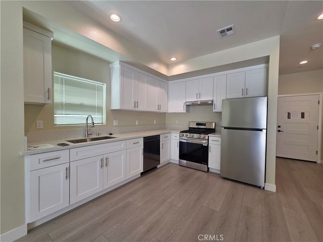 652 W Grand Avenue, Pomona, CA 91766