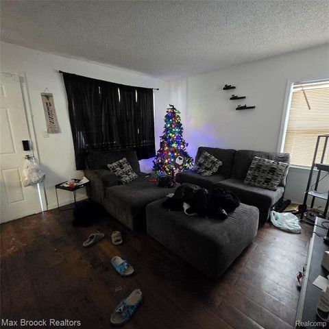 24511 Florence Street, Detroit, MI 48219