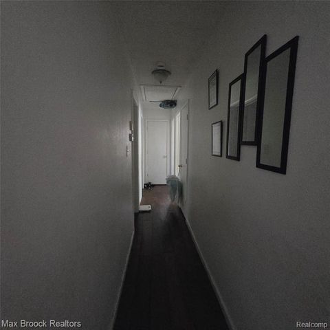 24511 Florence Street, Detroit, MI 48219