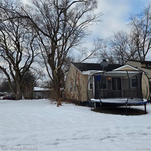 24511 Florence Street, Detroit, MI 48219